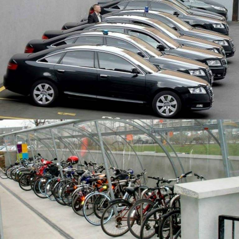 Politika_auto_biciklo_forw_isa_dzino.jpg - Parking Vlada BiH i Danske