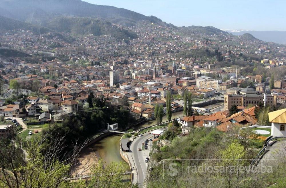 Sarajevo_panorama_Vijecnica_RSA.JPG - Telegraph: 10 fascinantnih činjenica o Bosni i Hercegovini