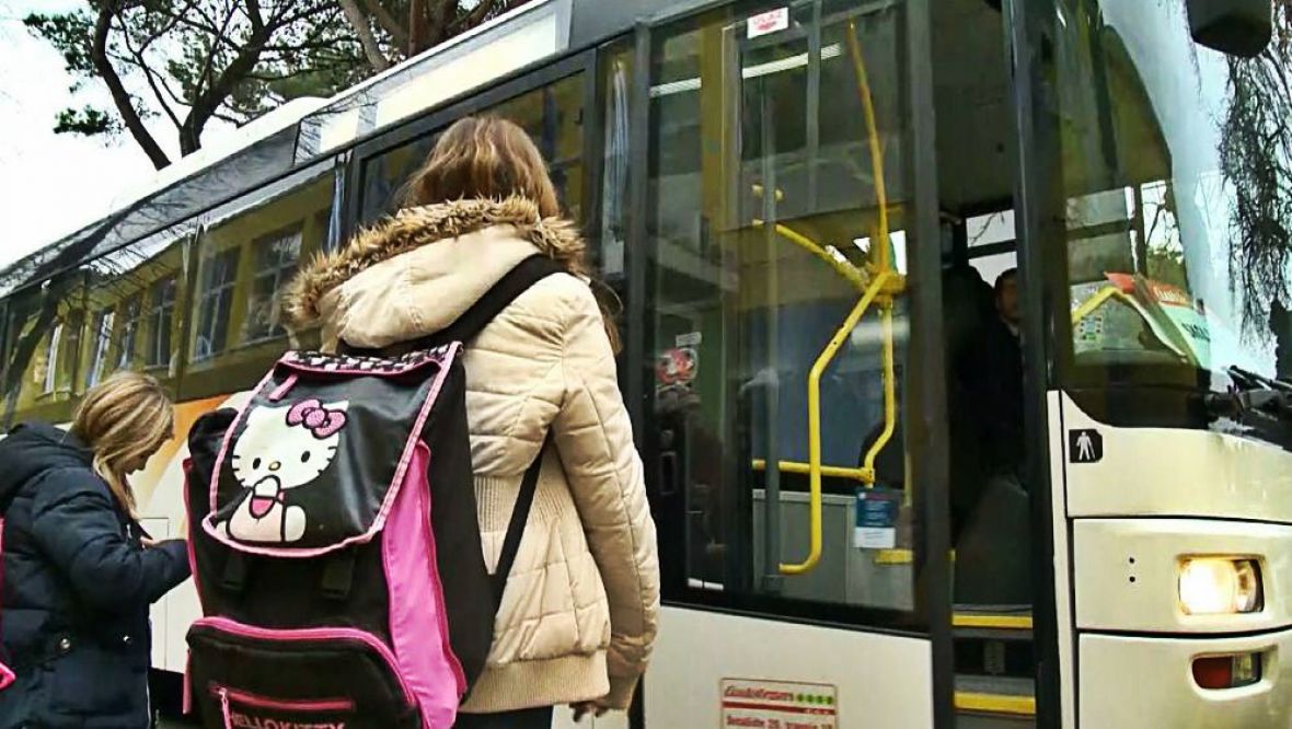 autobus_ucenici_skola_prijevoz_prevoz_dnevnikhr.jpg - undefined