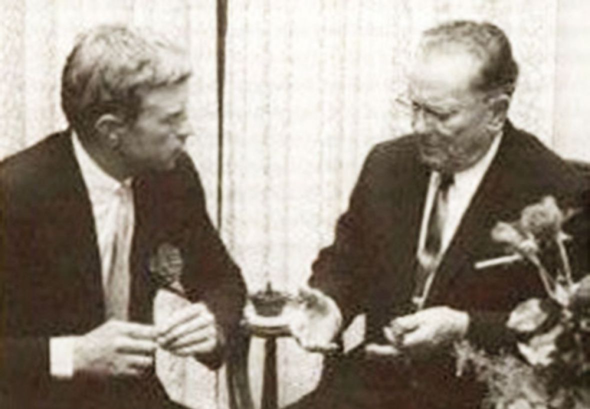 Hardy Krüger i Tito na premijeri filma u Sarajevu - undefined