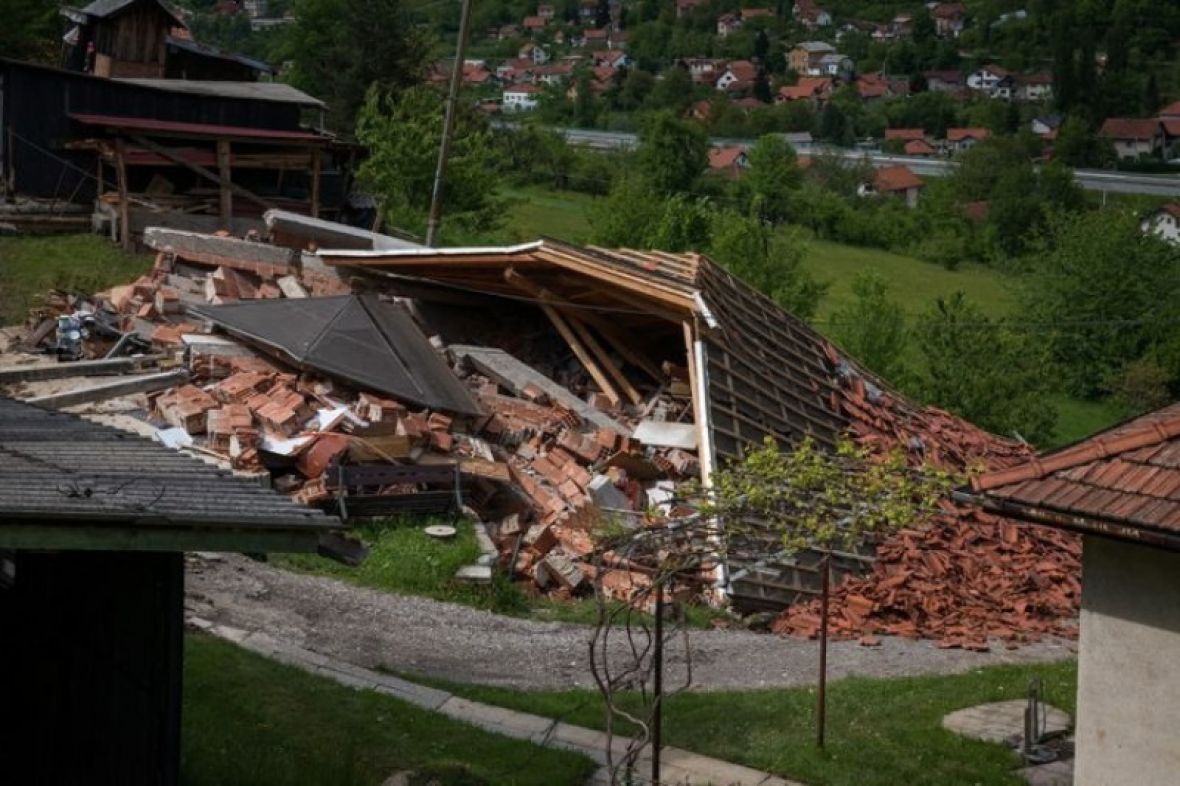 Stravično klizište u Svrakama 2014. godine - undefined