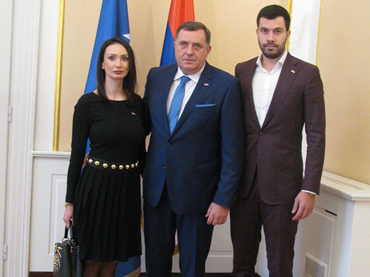 Milorad Dodik sa kćerkom Goricom i sinom Igorom u Predsjedništvu BiH - undefined