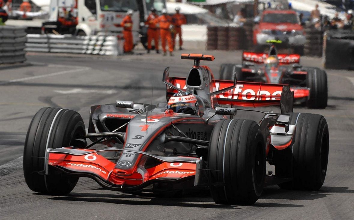 Žestoki okršaj s novom zvijezdom Lewisom Hamiltonom u McLarenu (2007) - undefined