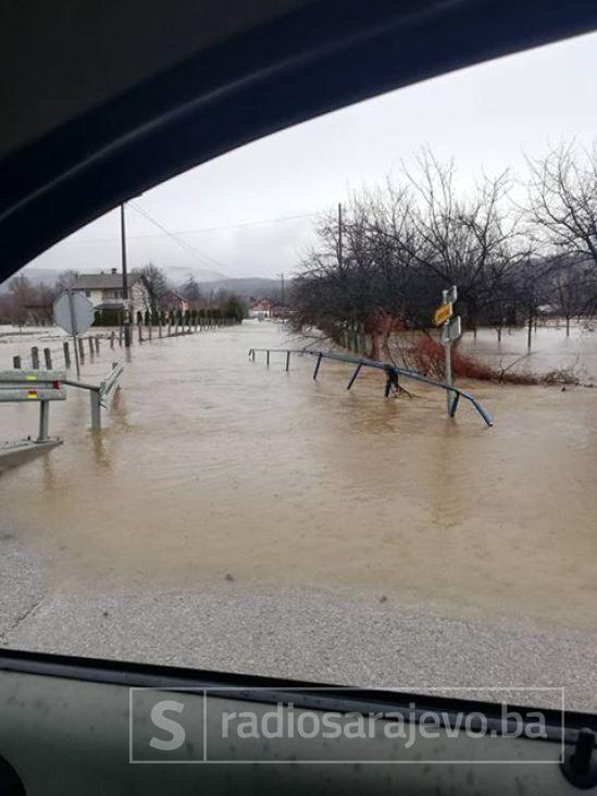 Poplave u mjestu Jehovac, kod Kiseljaka - undefined