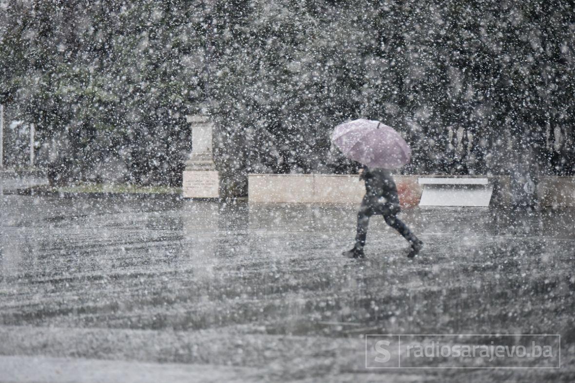 Veliki snijeg pada u Sarajevu - undefined