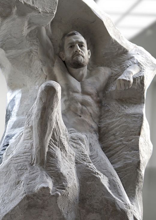 Skulptura Conora McGregora u prirodnoj veličini k - undefined