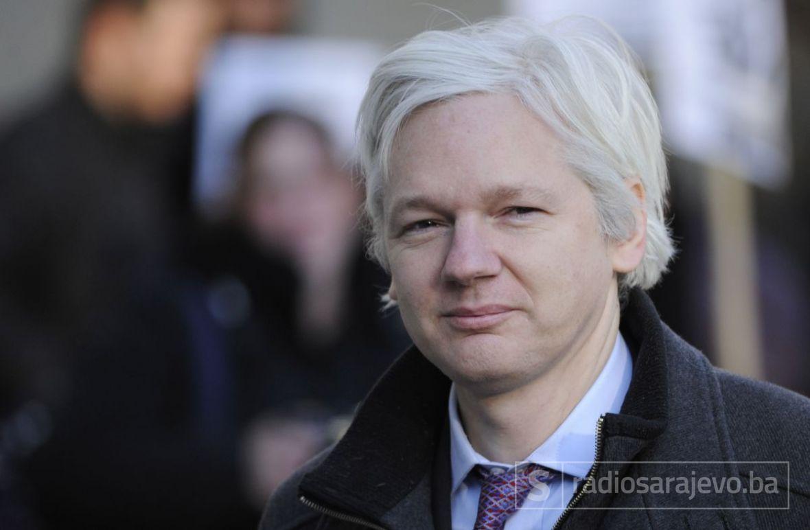 Julian Assange - undefined