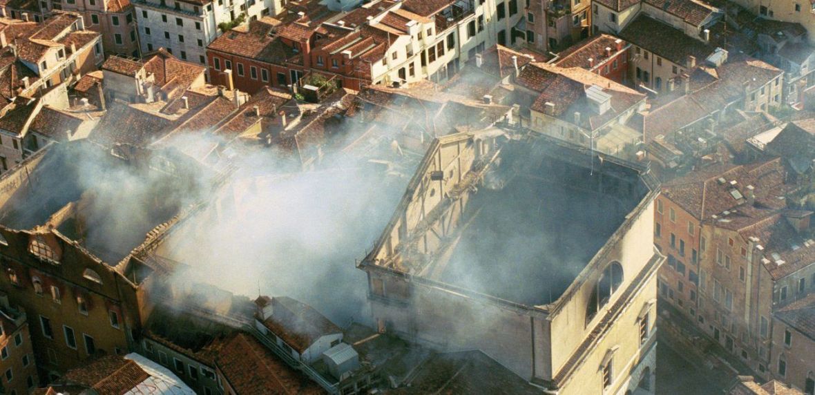 Požar u Venecijanskoj operi - undefined