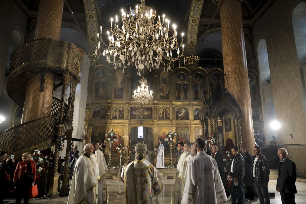 Sveta liturgija povodom Vaskrsa u Sabornoj crkvi Presvete Bogorodice u Sarajevu - undefined