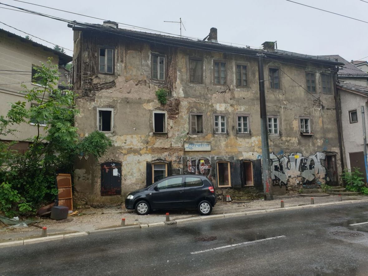 Općina Stari Grad uskoro uklanja opasni ruševni objekt kod Papagajke - undefined
