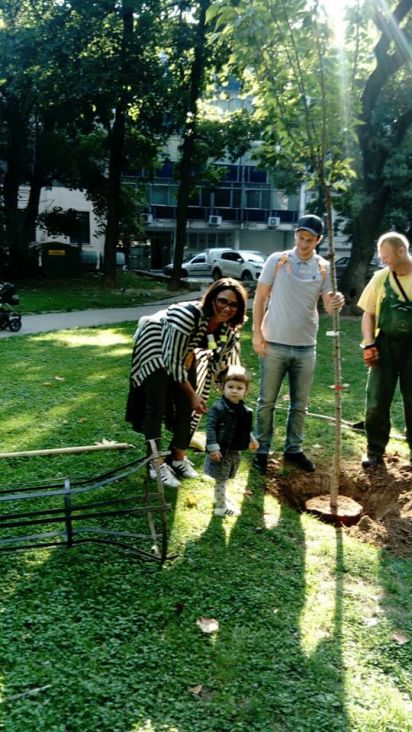 Dina za svoj rođendan Sarajevu poklonila stablo japanske trešnje - undefined