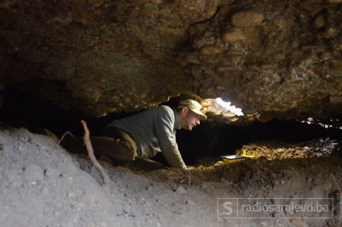 U Visokom otkriveni novi podzemni tuneli u piramide - undefined