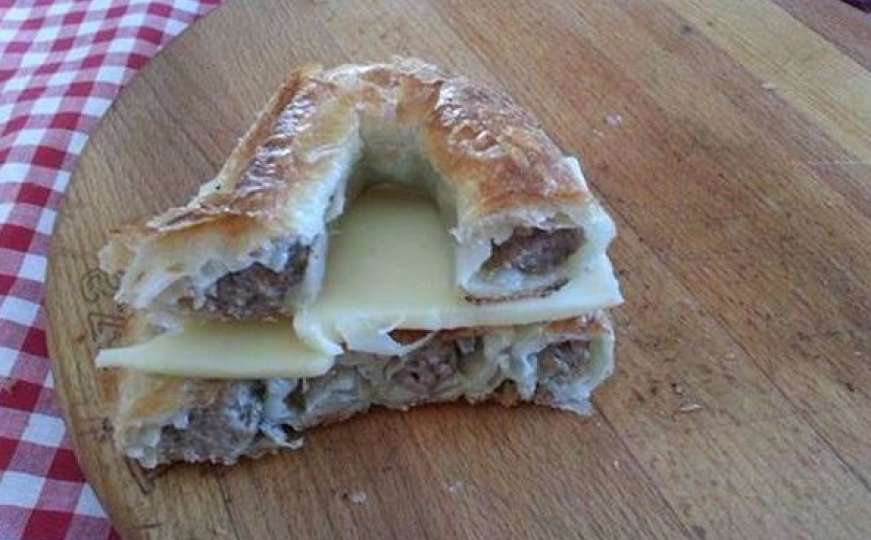 Evo šta dobijete kada u Sarajevu naručite burek sa sirom
