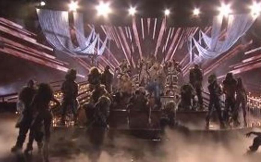 Nastup Jennifer Lopez je zaludio obožavatelje: A tek plesačica bez odjeće... (VIDEO)