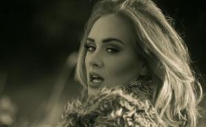 Adele ruši rekorde: Nezabilježeno godinama u muzičkoj industriji (VIDEO)