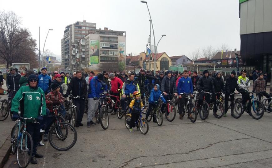 Zeničani Dan državnosti obilježili biciklijadom: Gradu treba biciklistička staza (FOTO)