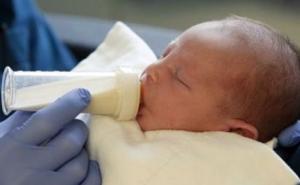 Putem Facebooka za 250 dolara prodala 6-mjesečnu bebu 