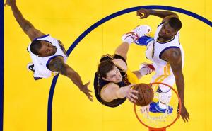 NBA: Slavlje Warriorsa i Clevelanda