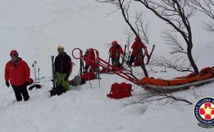 Tim sarajevske Gorske službe spašavanja na Bukoviku spašava povrijeđenog planinara