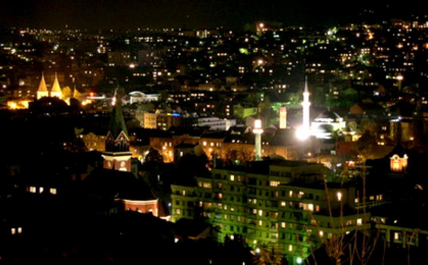 Milić Vukašinović i pjesma 'Moje Sarajevo': Širom svijeta zore sviću, a naljepša je moja