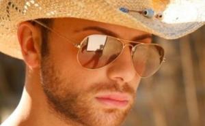 Fuad Backović Deen pušta muziku na Radiju Sarajevo