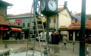 FOTO: Postavljen javni gradski sat na Baščaršijskom trgu