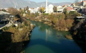 FOTO: Mostar i danas okupan suncem