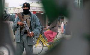 U napadu talibana na aerodrom u Kandaharu poginulo najmanje 46 osoba (VIDEO)