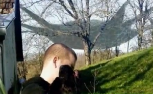 Mještani sela kod Banja Luke snimili nepoznati leteći objekat (VIDEO)