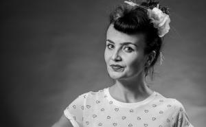 Mirela Laković: Prilagodi se ili te nema