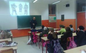 Općina Centar: Osnovci uče šta uraditi u slučaju izbijanja požara