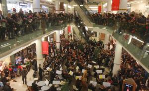 Rođendanska bajka u Alta Shopping Centru: Koncert Sarajevske filharmonije (FOTO)