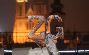 Novogodišnja čarolija u Zagrebu: Ledene skulpture privlače brojne posjetitelje (FOTO)