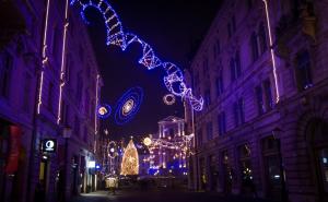 Ljubljana noću: Praznični duh osvojio glavni grad Slovenije (FOTO)