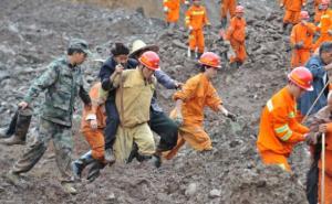 U Kini klizište zatrpalo 33 zgrade: Najmanje 91 osoba nestala