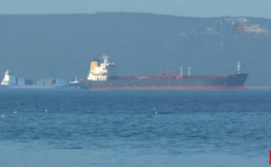 Divovski tanker 'zarobljen' u tjesnacu Dardaneli (VIDEO)