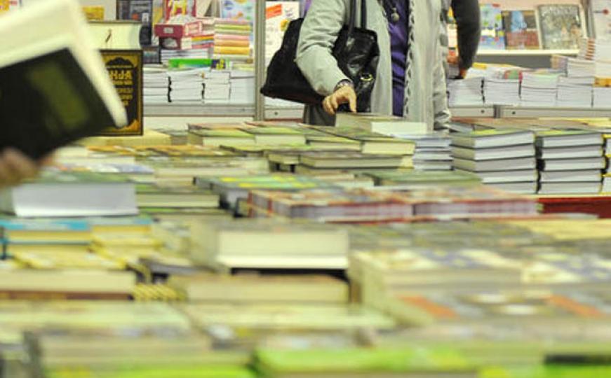 Knjige u vrijednosti od 14.000 KM donirane poplavljenim bibliotekama 