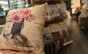 Prošetajte Alta Shopping Centrom: Ovo su prijedlozi za novogodišnje poklone (FOTO)