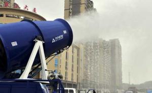 Kako se u Kini bore protiv zagađenja: Ogromni topovi 'ispaljuju' vodenu paru (FOTO+VIDEO)