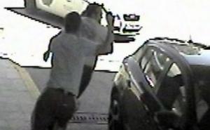 Muškarac u Doboju izvadio pištolj i prijetio maloljetnicima