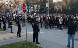 FOTO: Članovi Saveza sindikata ušli u Narodnu skupštinu