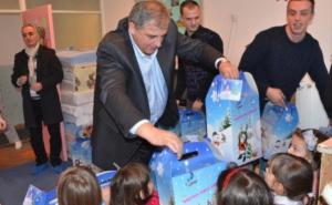 FOTO: Više od hiljadu paketića za mališane iz novosarajevskih vrtića