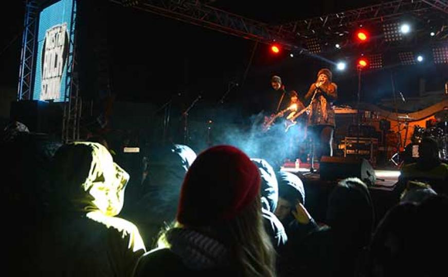 Rock škola Mostar: Novogodišnje ludilo u gradu na Neretvi počelo noć ranije (FOTO)