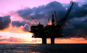 Veliki val zapljusnuo naftnu platformu u Norveškoj: Jedna osoba poginula, dvije povrijeđene