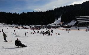 Besplatna škola skijanja za osnovce iz Staroga Grada