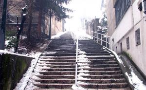 FOTO: Očišćena stepeništa i pločnici u Starom Gradu