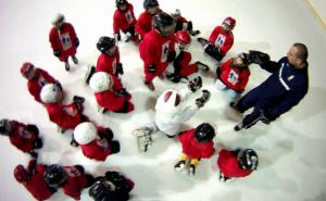 Prilika za djecu do 10 godina: Upoznajte hokej, isprobajte opremu, zabijte gol! 