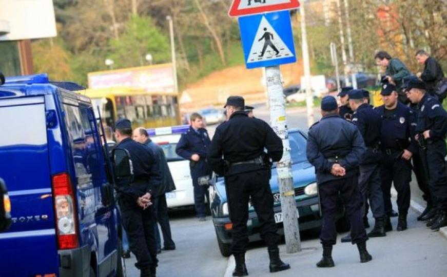 Pucnjava u policijskoj stanici u Srbiji: Policajac ranio bivšu ženu i dvojicu kolega 