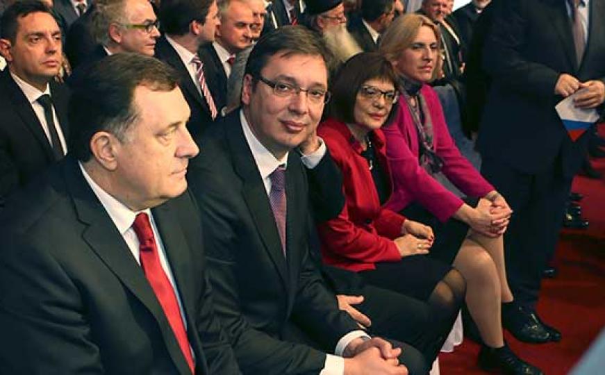 Svečana akademija: Vučić rekao da je Srbija uz RS, Dodik da će nastaviti slaviti 9. januar (FOTO)