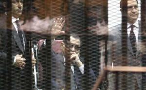 Egipatski sud potvrdio zatvorske kazne za Mubaraka i sinove